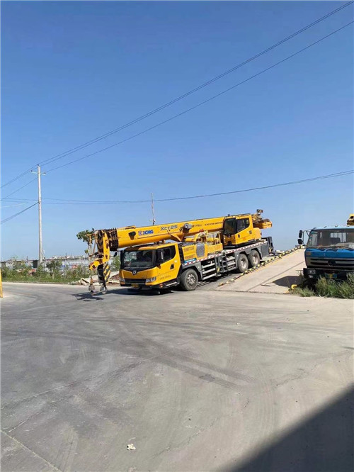 克山县吊车作业时，可能会产生哪些额外收费项目？